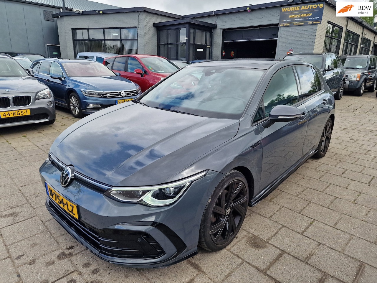 Volkswagen Golf - 2.0 TDI R-Line Business/Apk 22-04-2027 - AutoWereld.nl