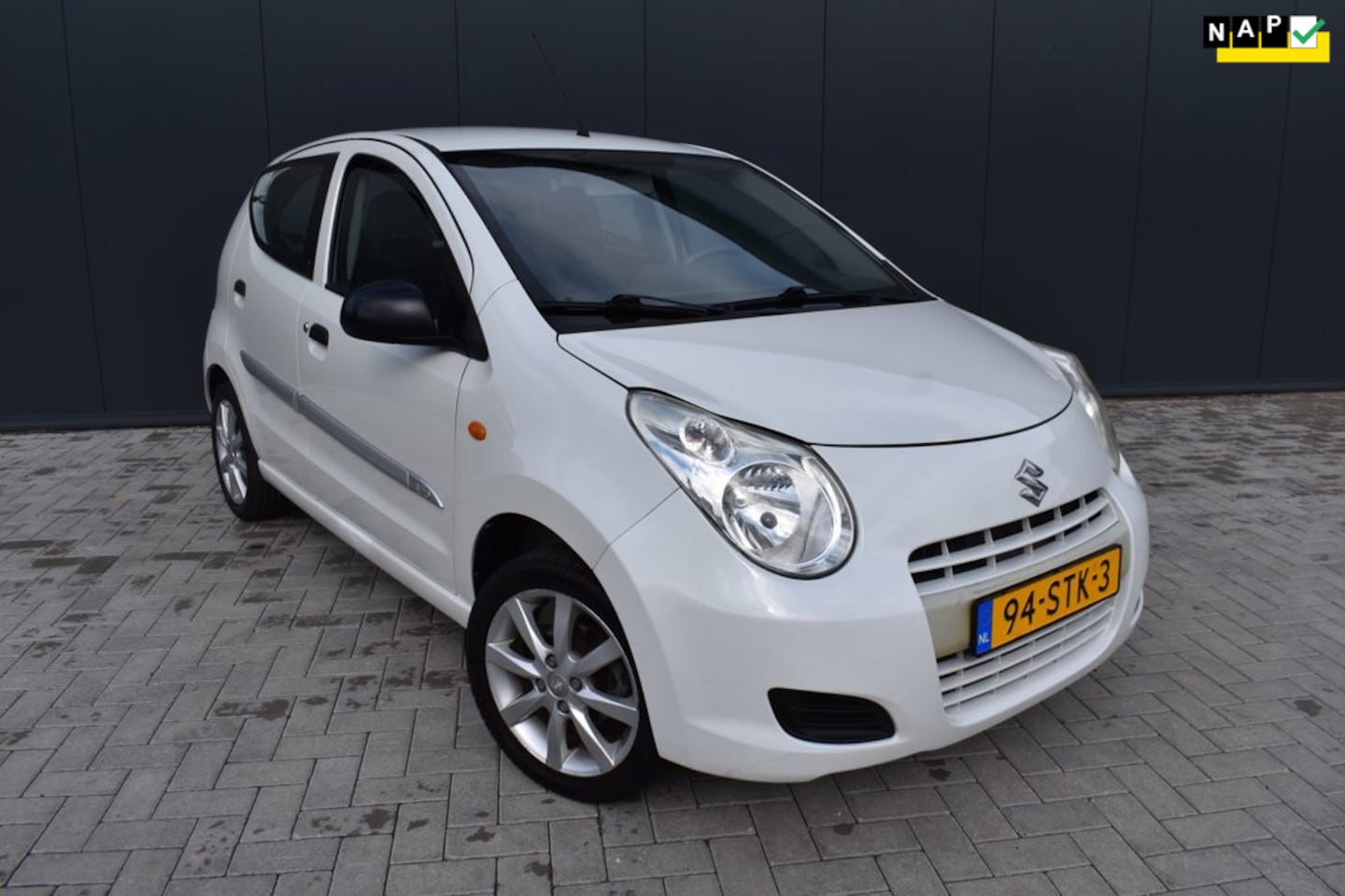 Suzuki Alto - 1.0 Silver-line |AIRCO|LEDER|LM WIELEN| - AutoWereld.nl