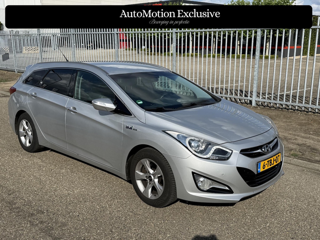Hyundai i40 Wagon - 1.6 GDI Blue Business Edition Trekhaak|Cruise|Leder|PDC|Camera|Elektrische Stoel - AutoWereld.nl