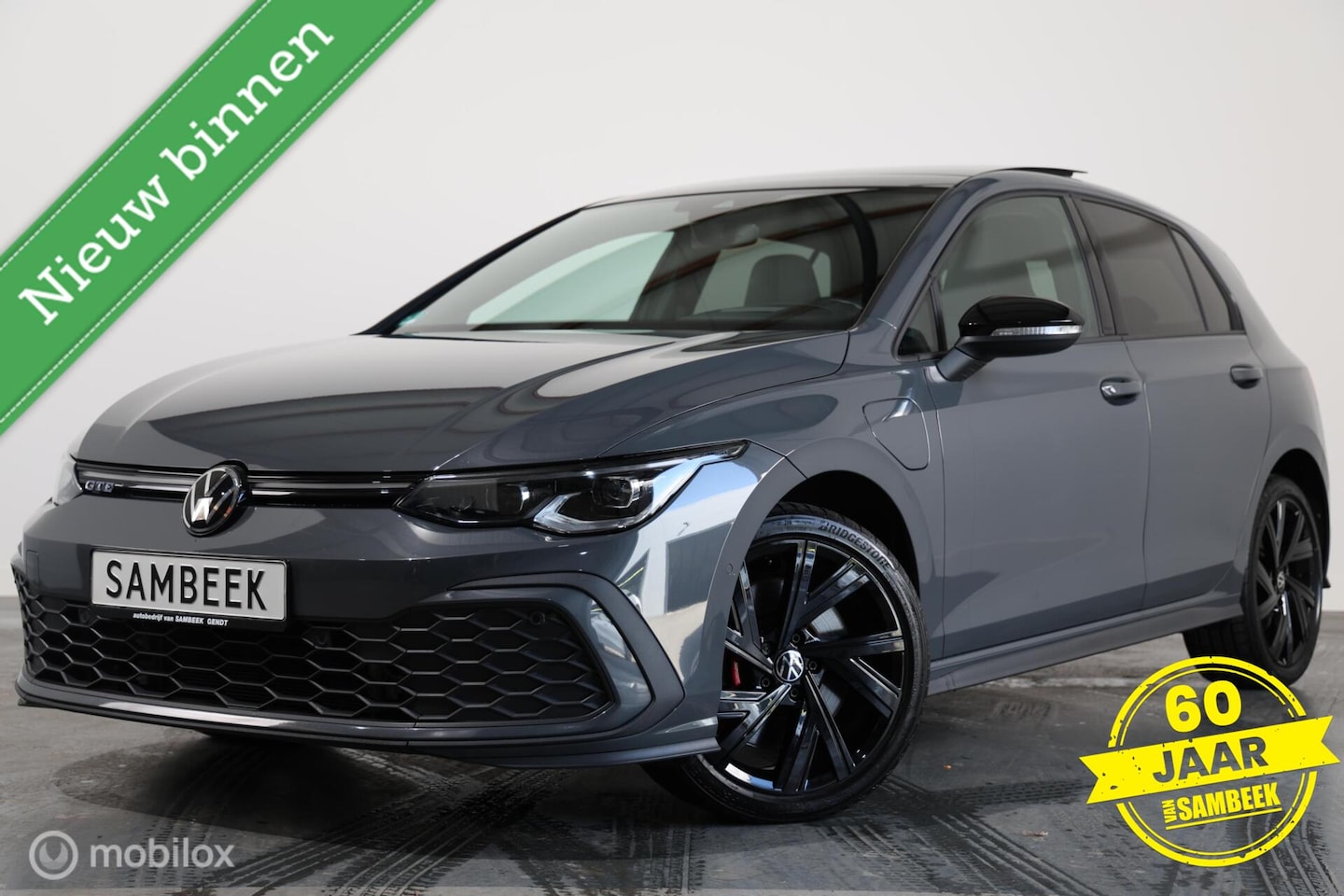 Volkswagen Golf - 1.4 eHybrid GTE - Pano - Carplay - Stuur/Stoelverwarming en ventilatie - AutoWereld.nl