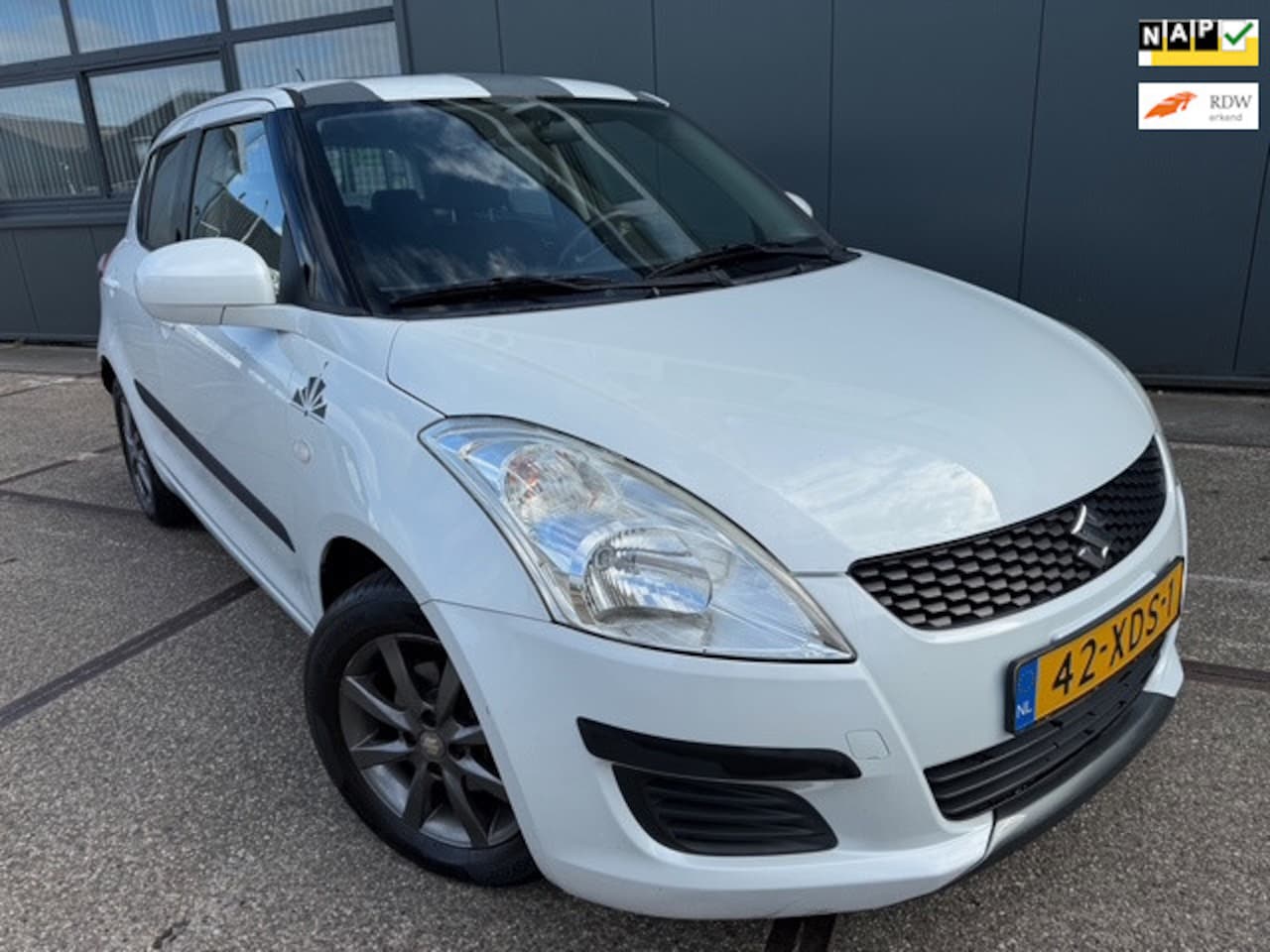 Suzuki Swift - 1.2 Comfort EASSS | NAP | APK | STOELVERWARMING | - AutoWereld.nl