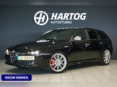 Alfa Romeo 159 Sportwagon - 3.2 JTS Q4 TI V6 260PK *HANDGESCHAKELD* + AFN. TREKHAAK