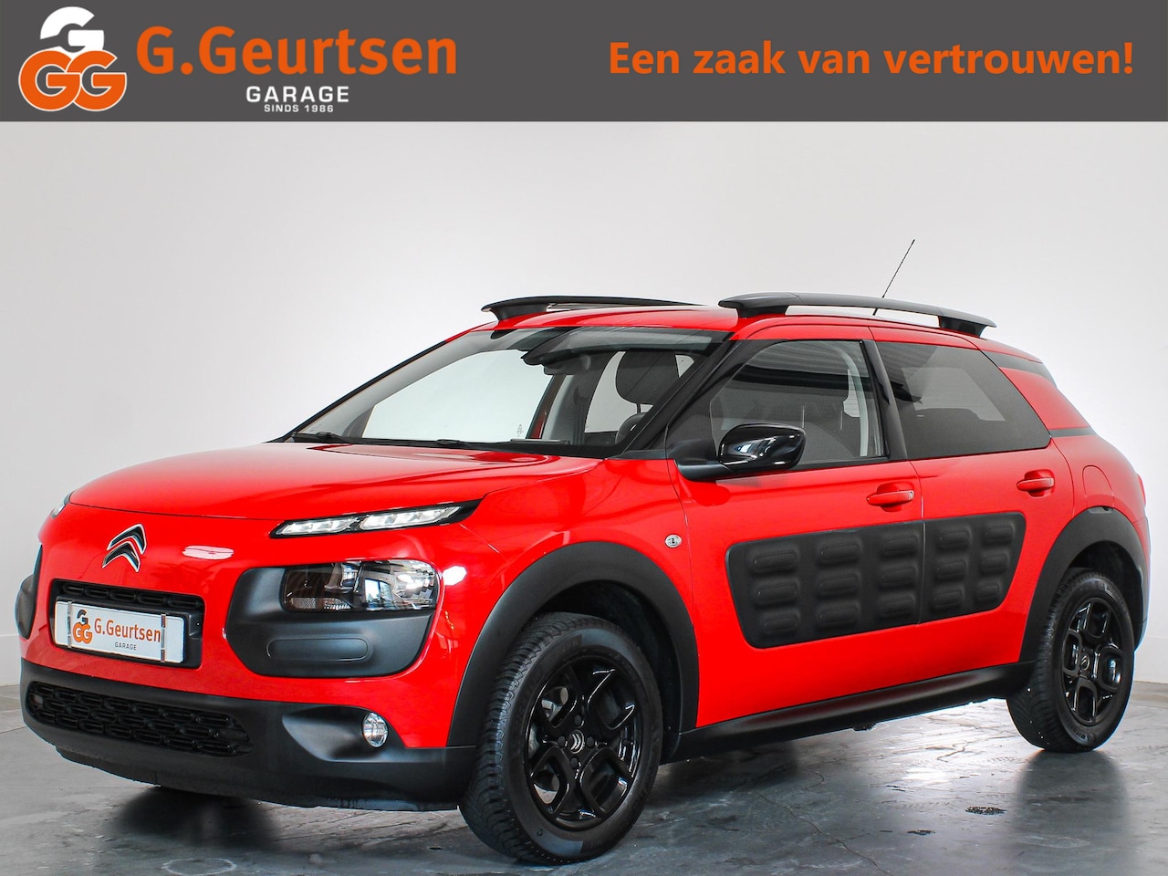 Citroën C4 Cactus - 1.2 PureTech Shine Trekhaak, Camera, Cruise Control, Rijklaar! - AutoWereld.nl