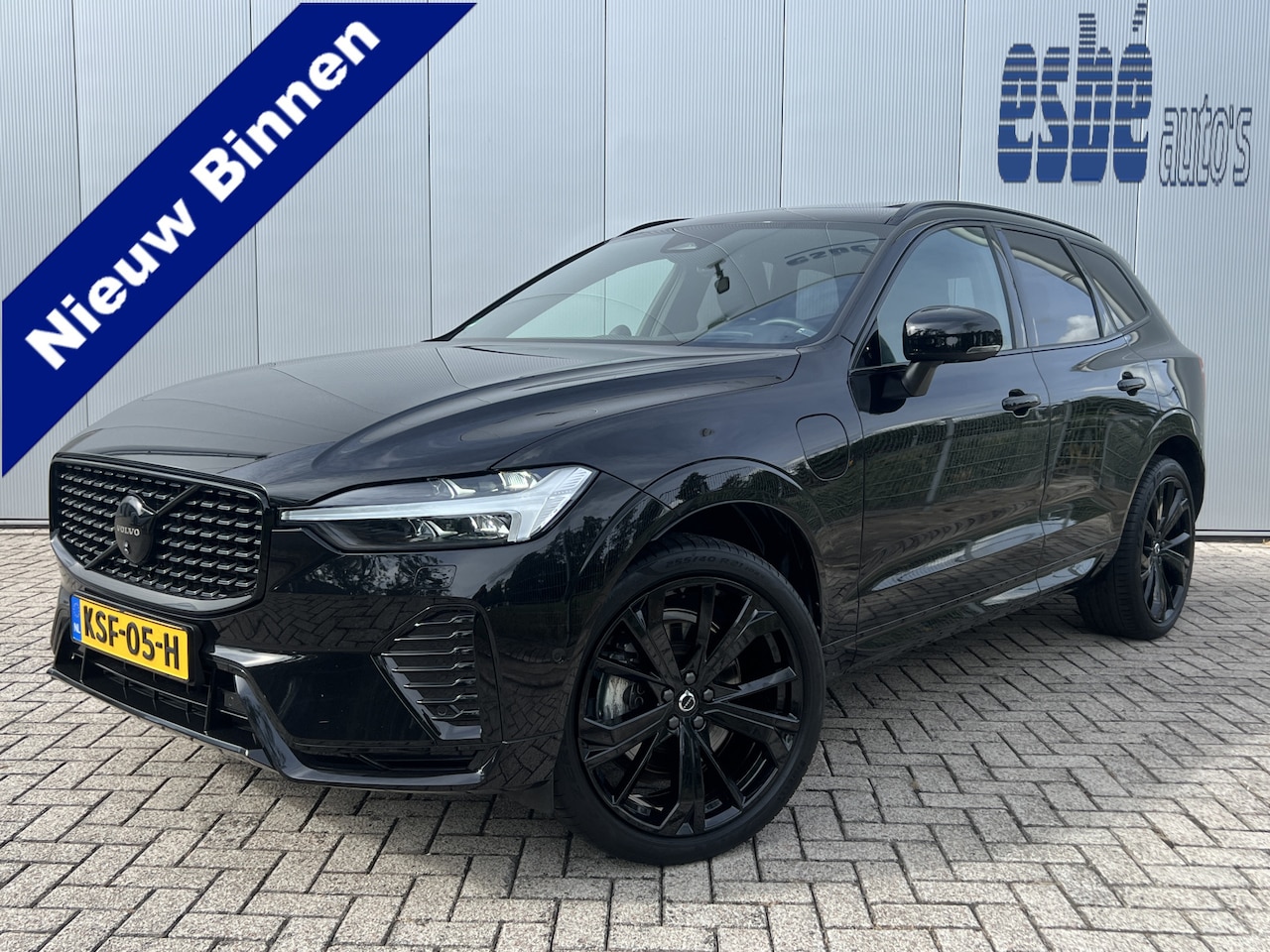 Volvo XC60 - 2.0 T6 350 pk Plug-in Hybrid AWD Ultimate Black Edition Luchtvering Bowers en Wilkins Trek - AutoWereld.nl