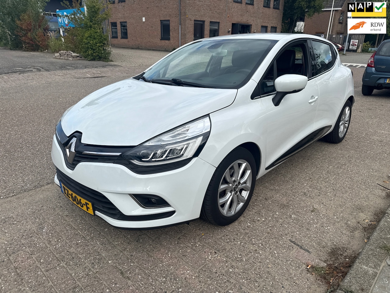 Renault Clio - 0.9 TCe Intens 0.9 TCe Intens - AutoWereld.nl
