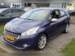 Peugeot 208 - 1.6 VTi Allure 120PK NAV Leder/stof 17"LMV Climate Cruise Dealer onderhouden van Mossel NA
