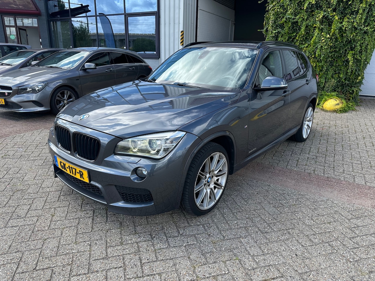 BMW X1 - sDrive20i Executive SDrive20i Executive,M pakket,PANORAMA - AutoWereld.nl