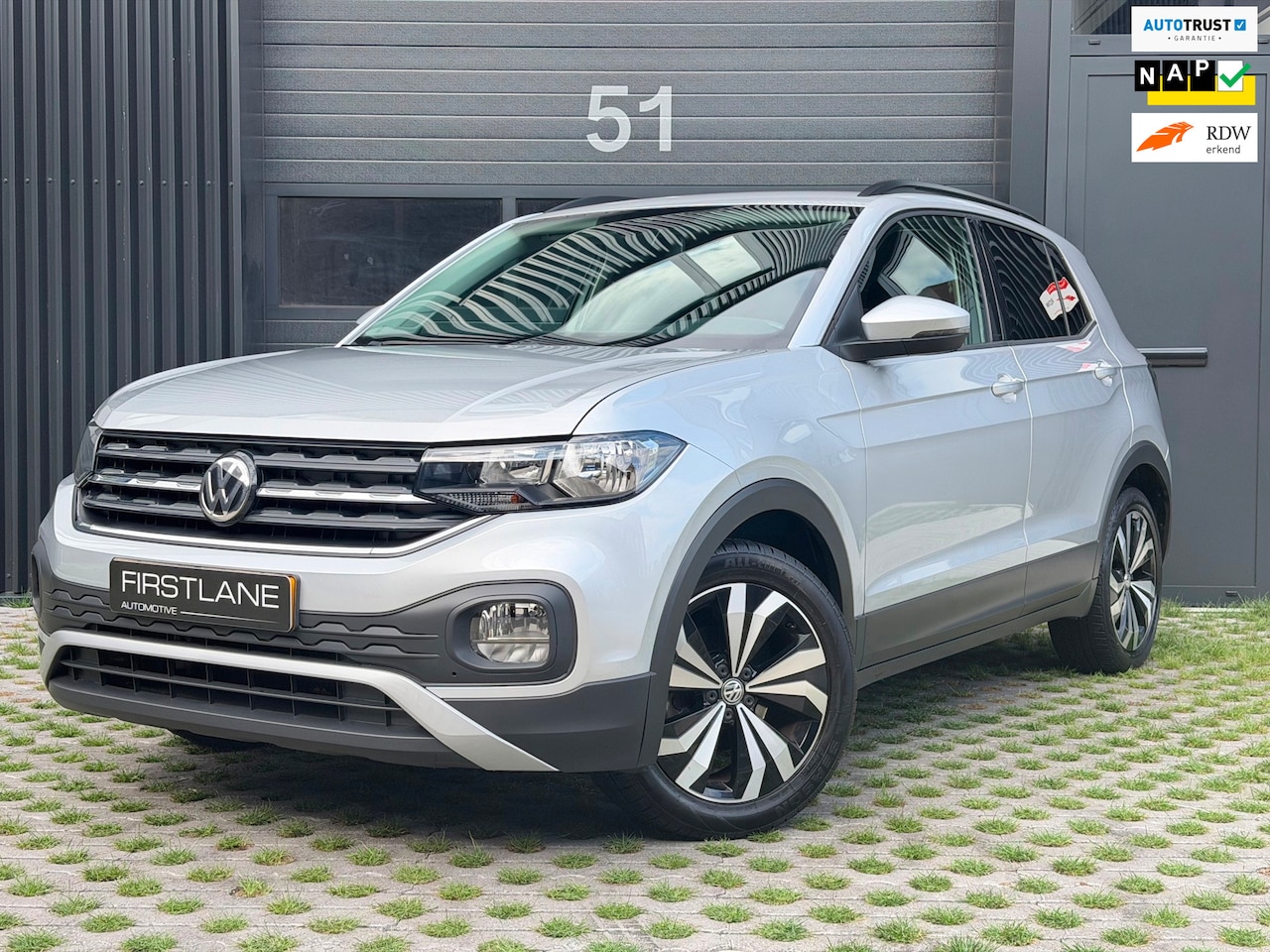 Volkswagen T-Cross - 1.0 TSI Life | Carplay | LaneAssist | ACC - AutoWereld.nl