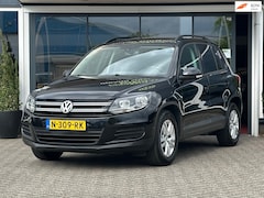 Volkswagen Tiguan - 1.4 TSI Connected Series / Pano / Airco