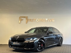 BMW 5-serie - 545e xDrive Pano|HuD|Drive Assist|Stoelventilatie|Sfeer