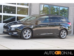 Ford Focus Wagon - 1.0 126 Pk Titanium Edition Stuurverwarming Navigatie Trekhaak