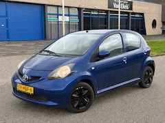Toyota Aygo - 1.0-12V 5-DRS IJskoude Airco Elek pakket
