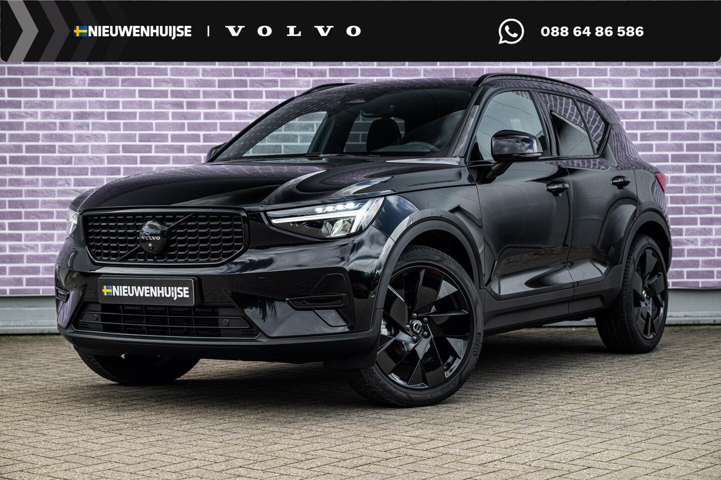 Volvo XC40 - 2.0 B4 Plus Black Edition | Trekhaak | 360 Camera | Panoramadak | Harman Kardon Audio | Ke - AutoWereld.nl