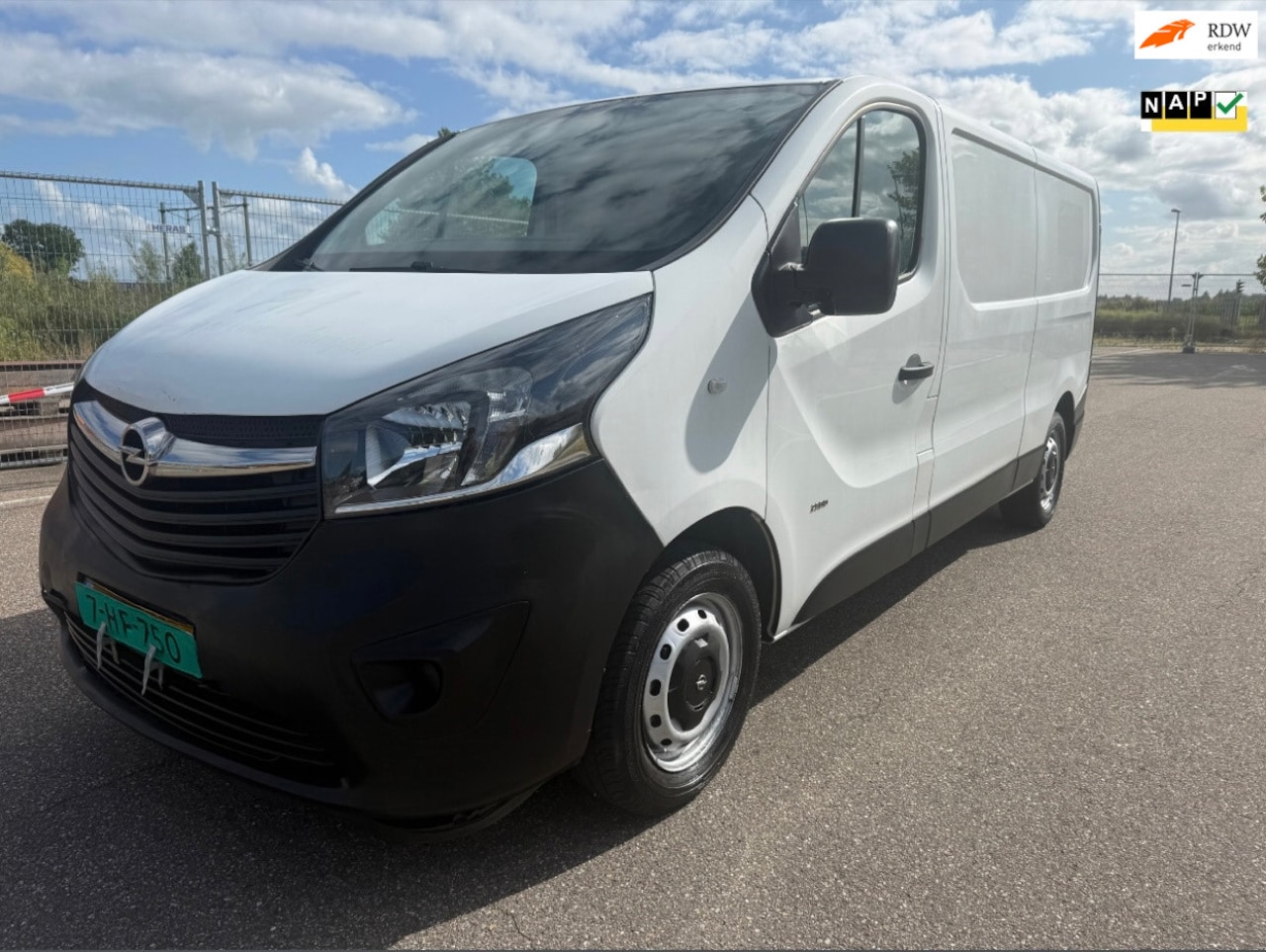 Opel Vivaro - 1.6 CDTI L2H1 Edition EcoFlex 1.6 CDTI L2H1 Edition EcoFlex - AutoWereld.nl