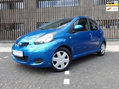 Toyota Aygo - 1.0-12V/APPLE CARPLAY/52.681km NAP/AIRCO/5dr/nw APK/oh beurt/4 nieuwe all-season banden/de