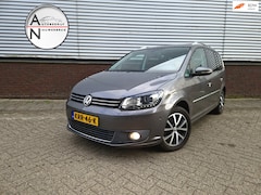 Volkswagen Touran - 1.4 TSI Highline DSG Cruisecontrol Trekhaak Alarm