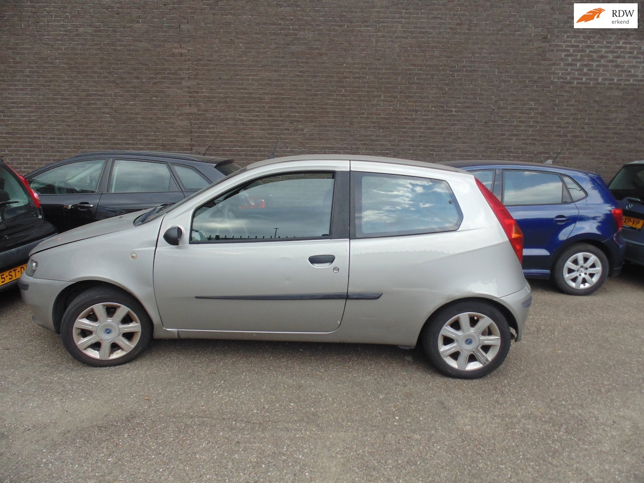Fiat Punto - 1.2-16V ELX Speedgear AUTOMAAT - AutoWereld.nl