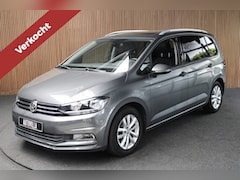 Volkswagen Touran - 1.2 TSI Leer Navi Panorama Massage Camera Elektr. bedienbare trekhaak Climate PDC Stoelver