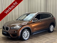 BMW X1 - sDrive18i *1e Eigenaar* Navigatie / ECC Clima / PDC / Bluetooth / 17'' LMV