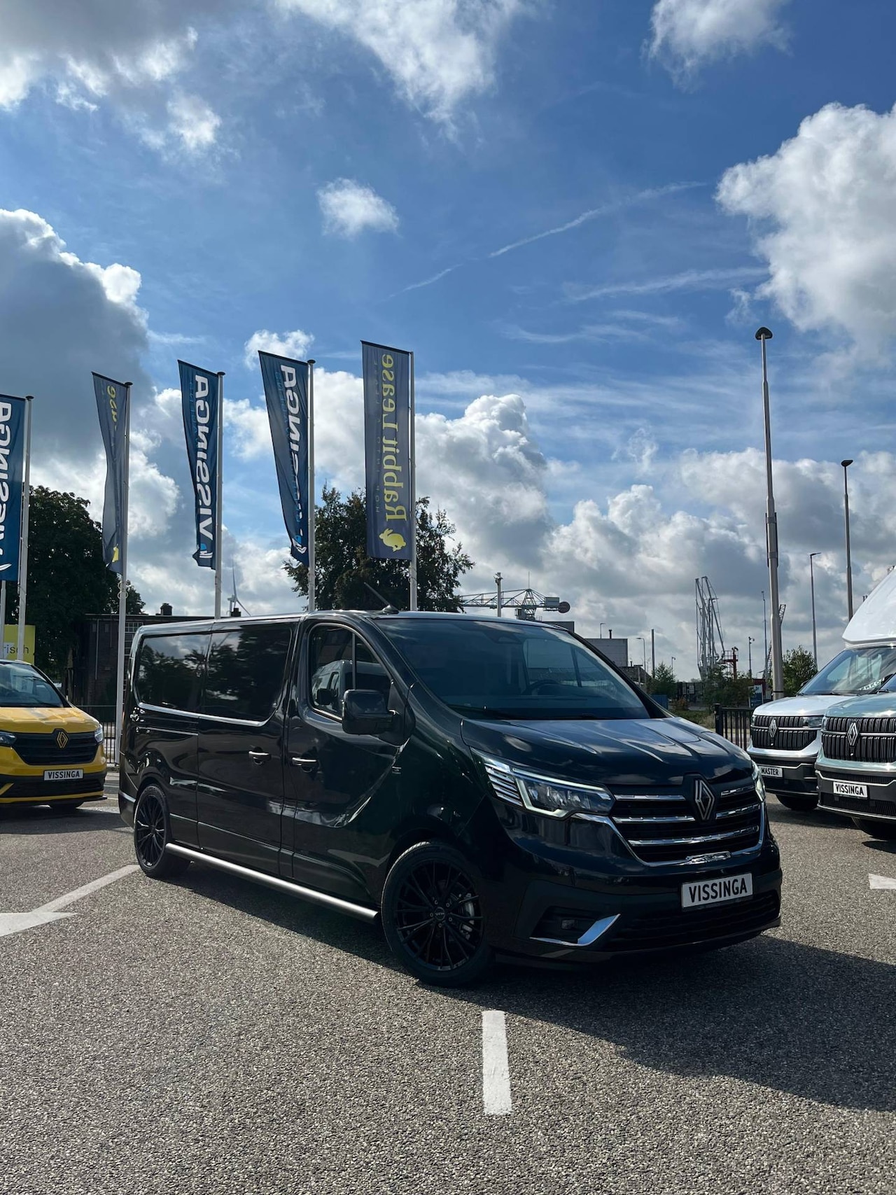 Renault Trafic - L2H1 170 pk Automaat Vissinga Special - AutoWereld.nl