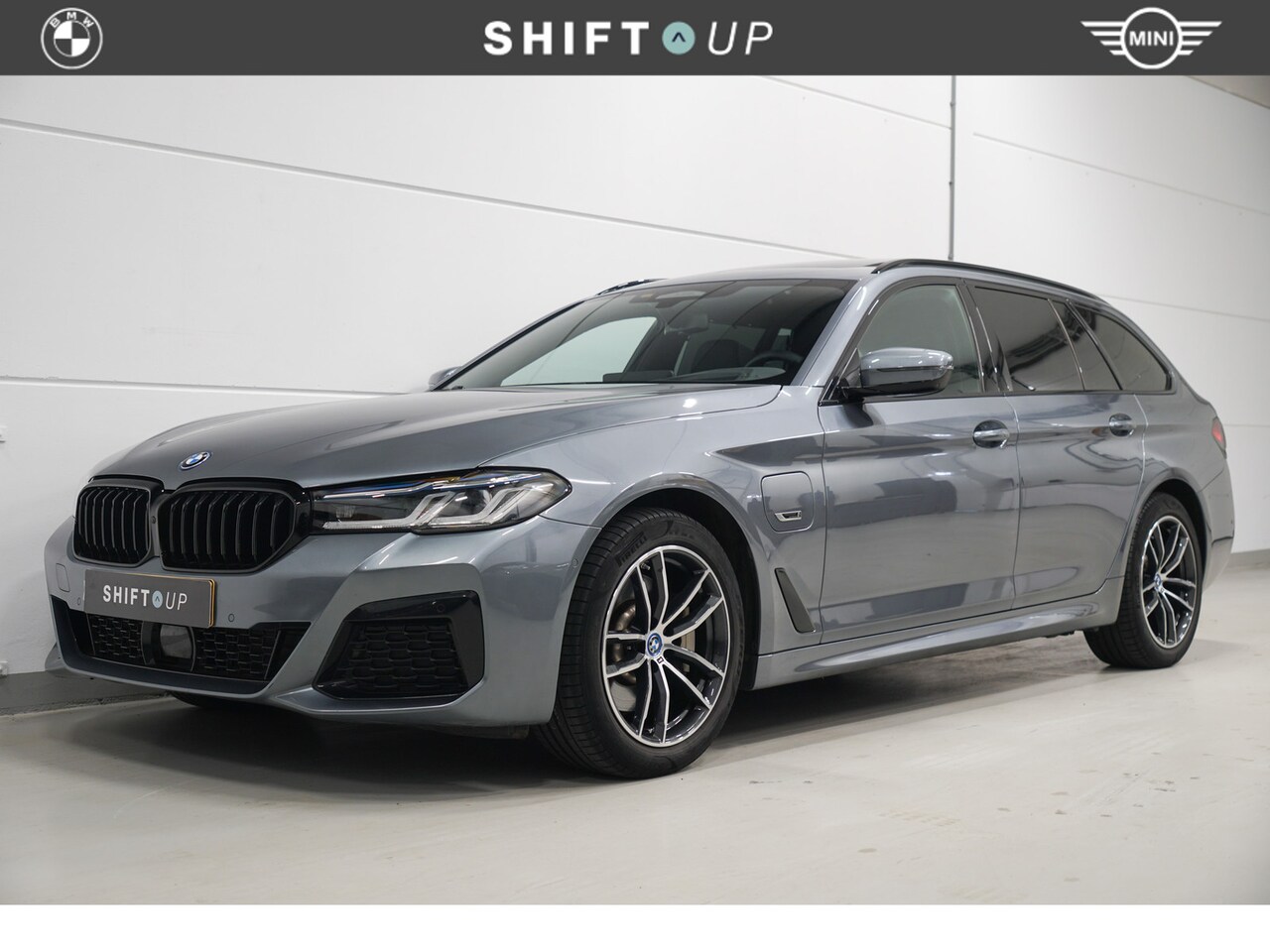 BMW 5-serie Touring - 530e M-Sport | Panoramadak | CoPilot | Laser | Harman Kardon - AutoWereld.nl