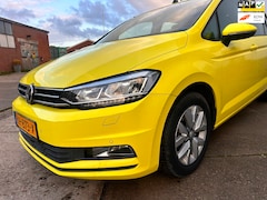 Volkswagen Touran - Touran 2.0 TDI SCR DSG Automaat CarPlay Xenon Stoelverwarming