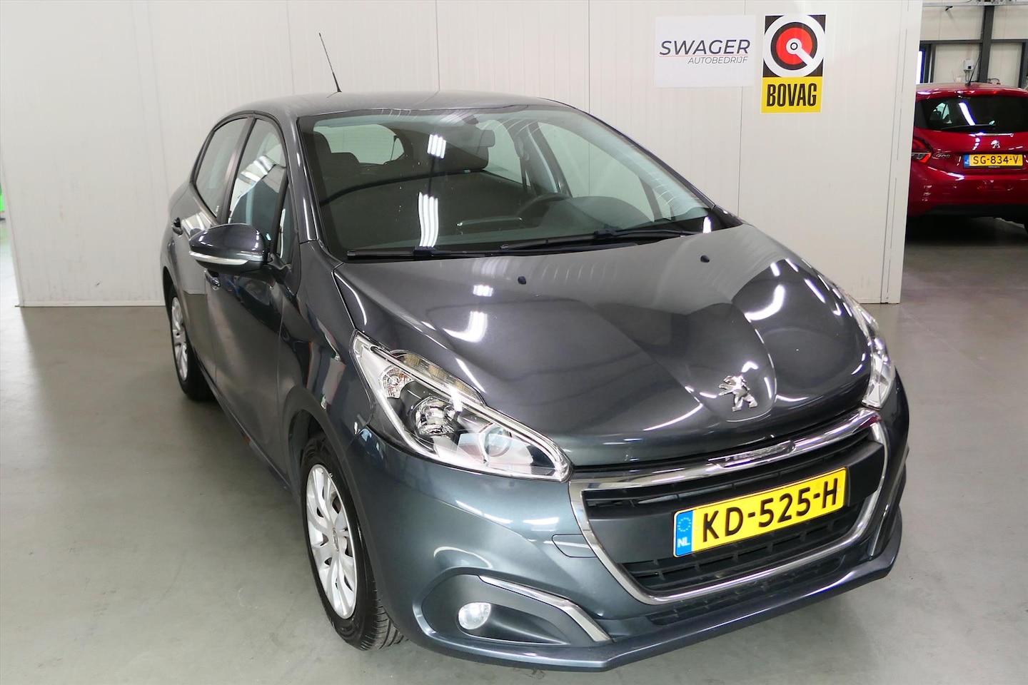 Peugeot 208 - 1.2 Puretech 82pk 5D Blue Lion (Goed onderhouden) - AutoWereld.nl