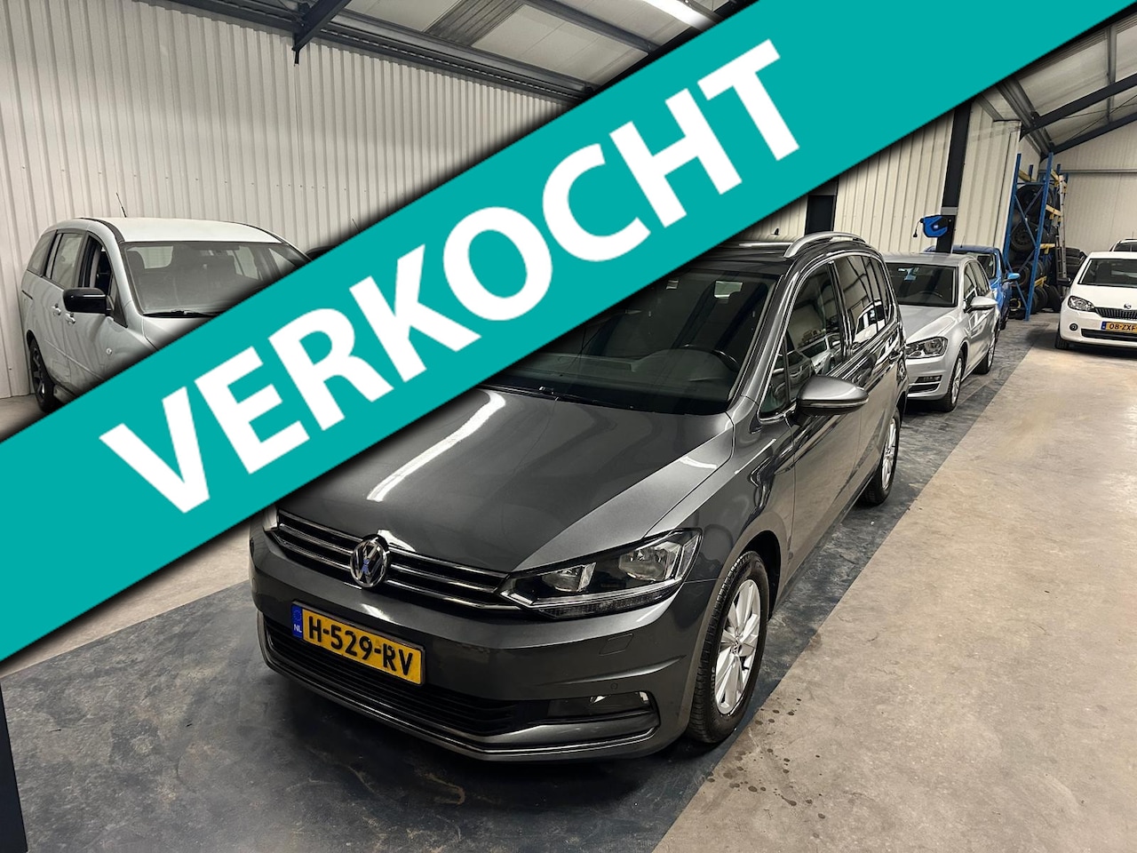 Volkswagen Touran - 1.5 TSI Highline Business R 7p 1.5 TSI Highline Business R 7p - AutoWereld.nl