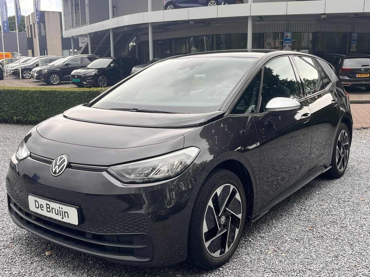 Volkswagen ID.3 - First 58 kWh 204pk (Trekhaak,Pdc,Acc,Navi) - AutoWereld.nl