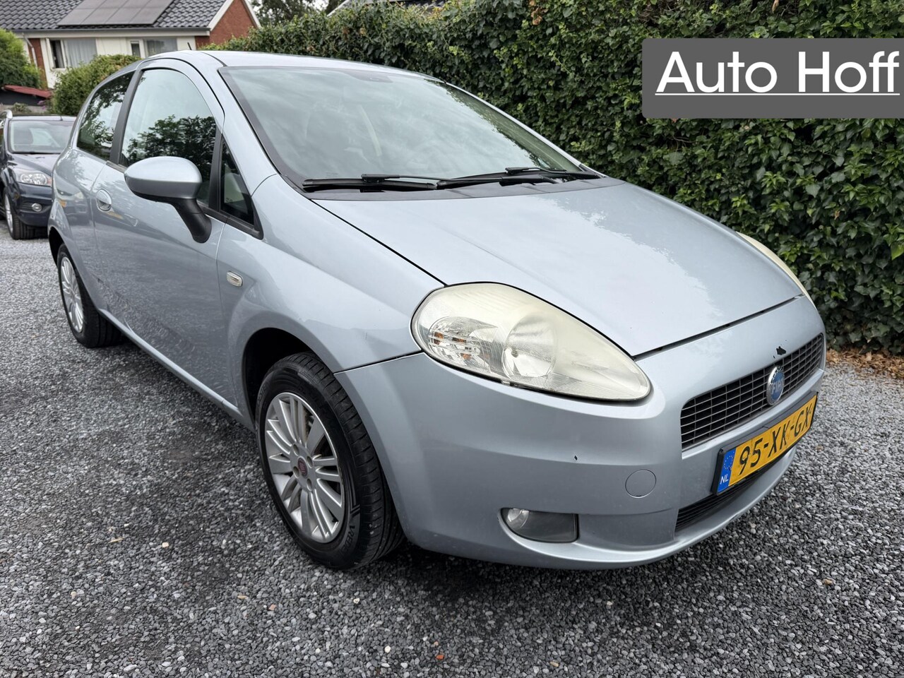 Fiat Grande Punto - 1.4 Dynamic | Airco | Cruise Control | LMV | Elekt. Ramen | Trekhaak | APK tot 15-04-2027! - AutoWereld.nl
