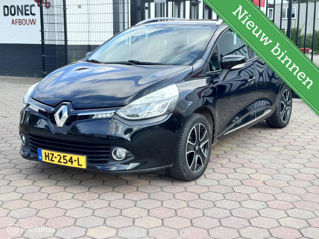 Renault Clio Estate - 0.9 TCe Limited NL Auto geen import ! - AutoWereld.nl