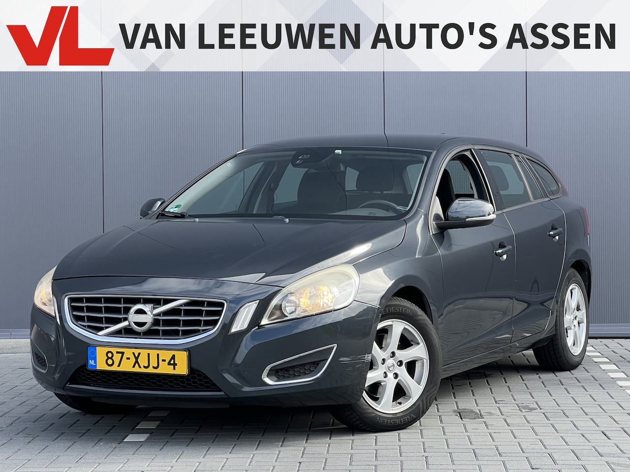 Volvo V60 - 1.6 T3 Kinetic | Cruise | Trekhaak - AutoWereld.nl