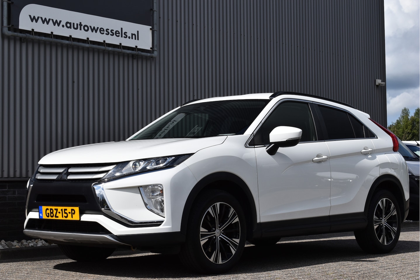 Mitsubishi Eclipse Cross - 1.5 DI-T Pure Automaat Camera, Stoelverwarming, Afn. trekhaak, Cruise control - AutoWereld.nl