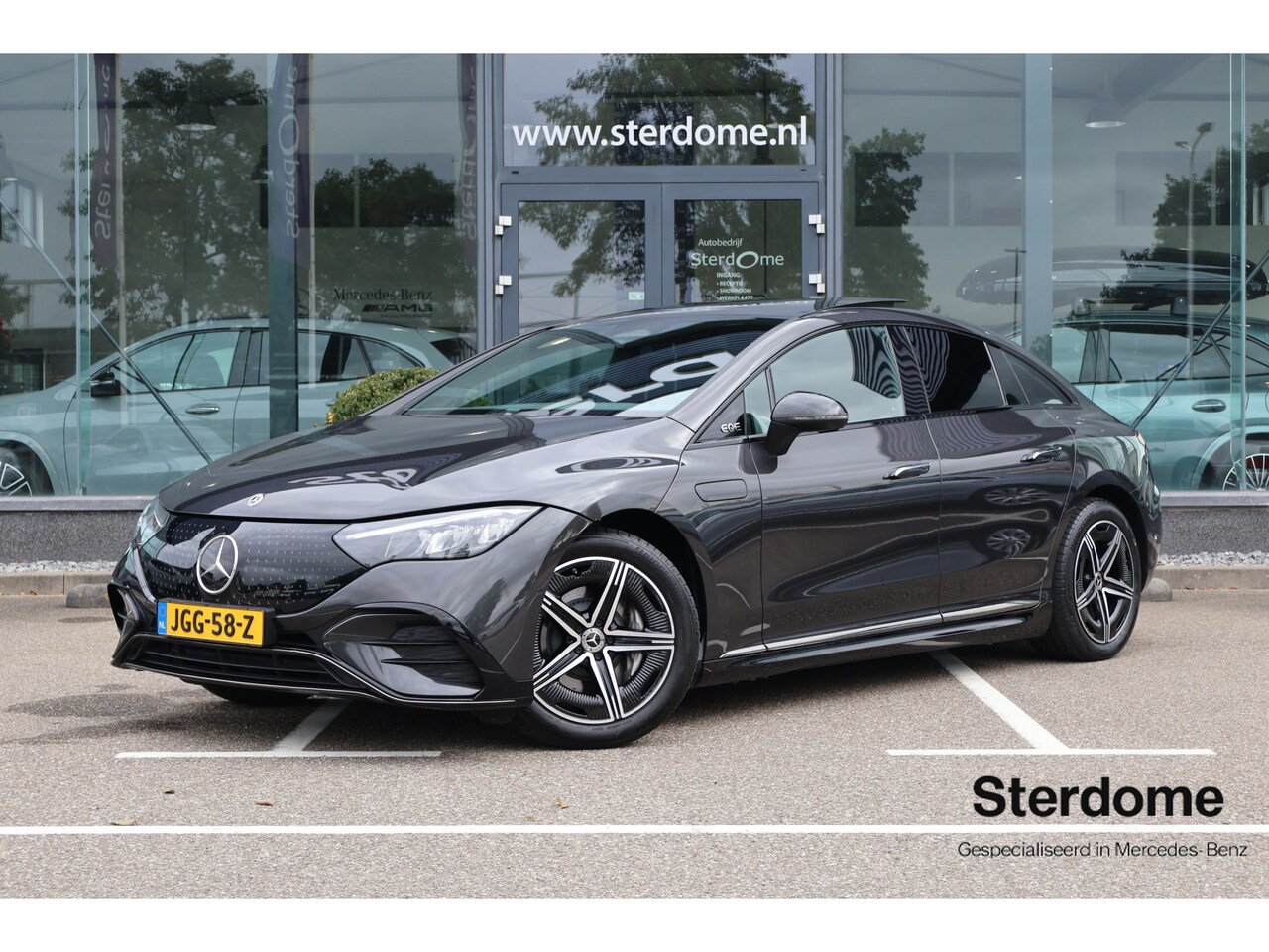 Mercedes-Benz EQE - 300 AMG Line 89 kWh I Panoramadak I Burmester I Distronic Pro I Stoelverwarming I KEYLESS - AutoWereld.nl