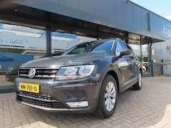 Volkswagen Tiguan - 1.4 TSI Comfortline Ecc Cruise Navi 2x Pdc Trekhaak 2017