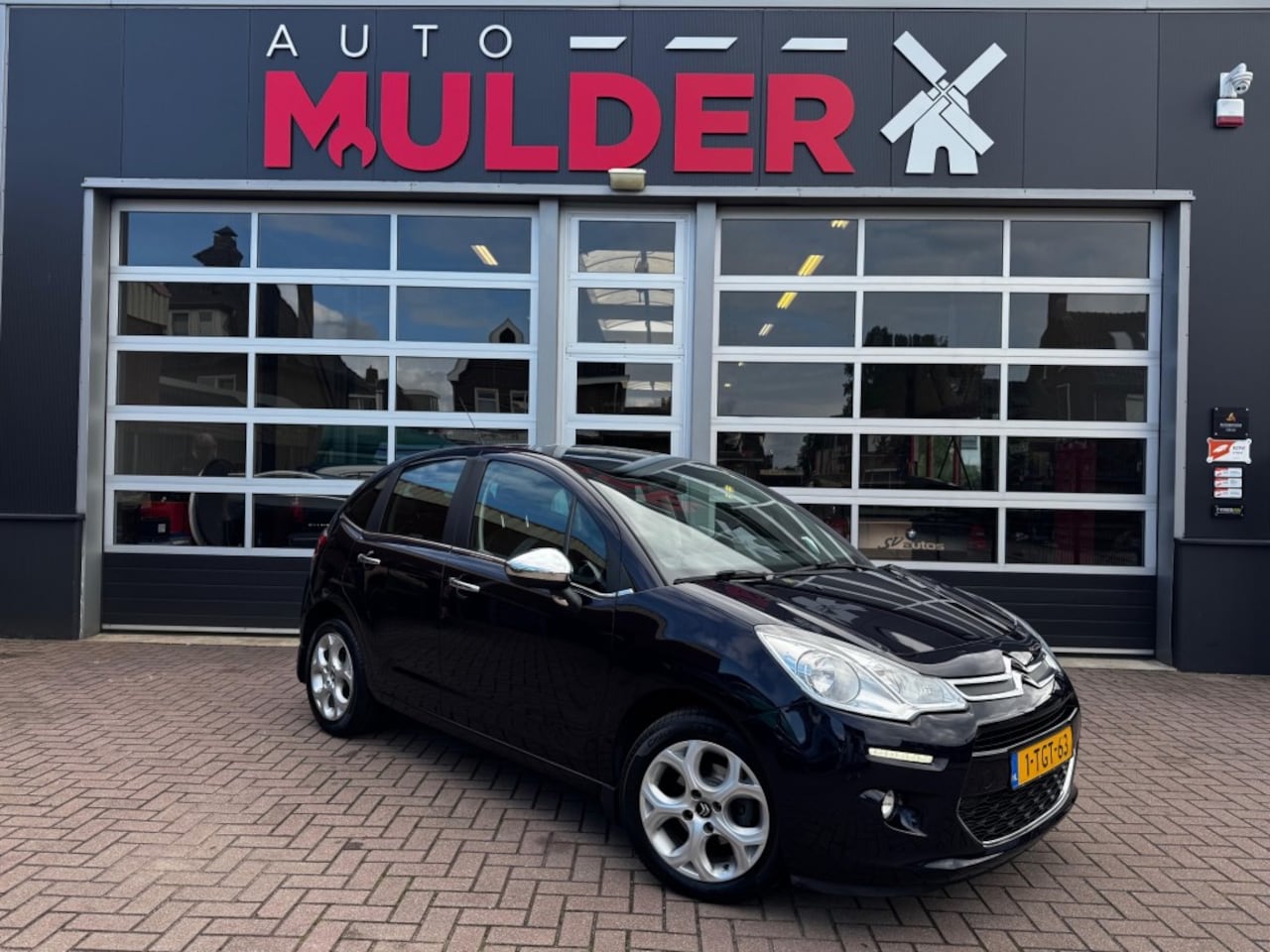 Citroën C3 - PURETECH 82 COLLECTION AUTOMAAT / NAVI / CRUISECONTROL / AIRCO / PDC / LED / RIJKLAAR! - AutoWereld.nl