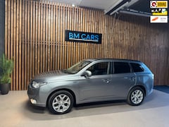 Mitsubishi Outlander - 2.0 PHEV Instyle Schuifdak, Trekhaak, 2e eigenaar