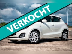 Suzuki Swift - 1.2 Stijl Smart Hybrid | Airco| Adaptive Cruise Control | Achteruitrijcamera | Stoelverwar