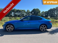 Alfa Romeo Giulia - 2.0t Q4 Veloce, my22, 18dkm, Pano, Misano