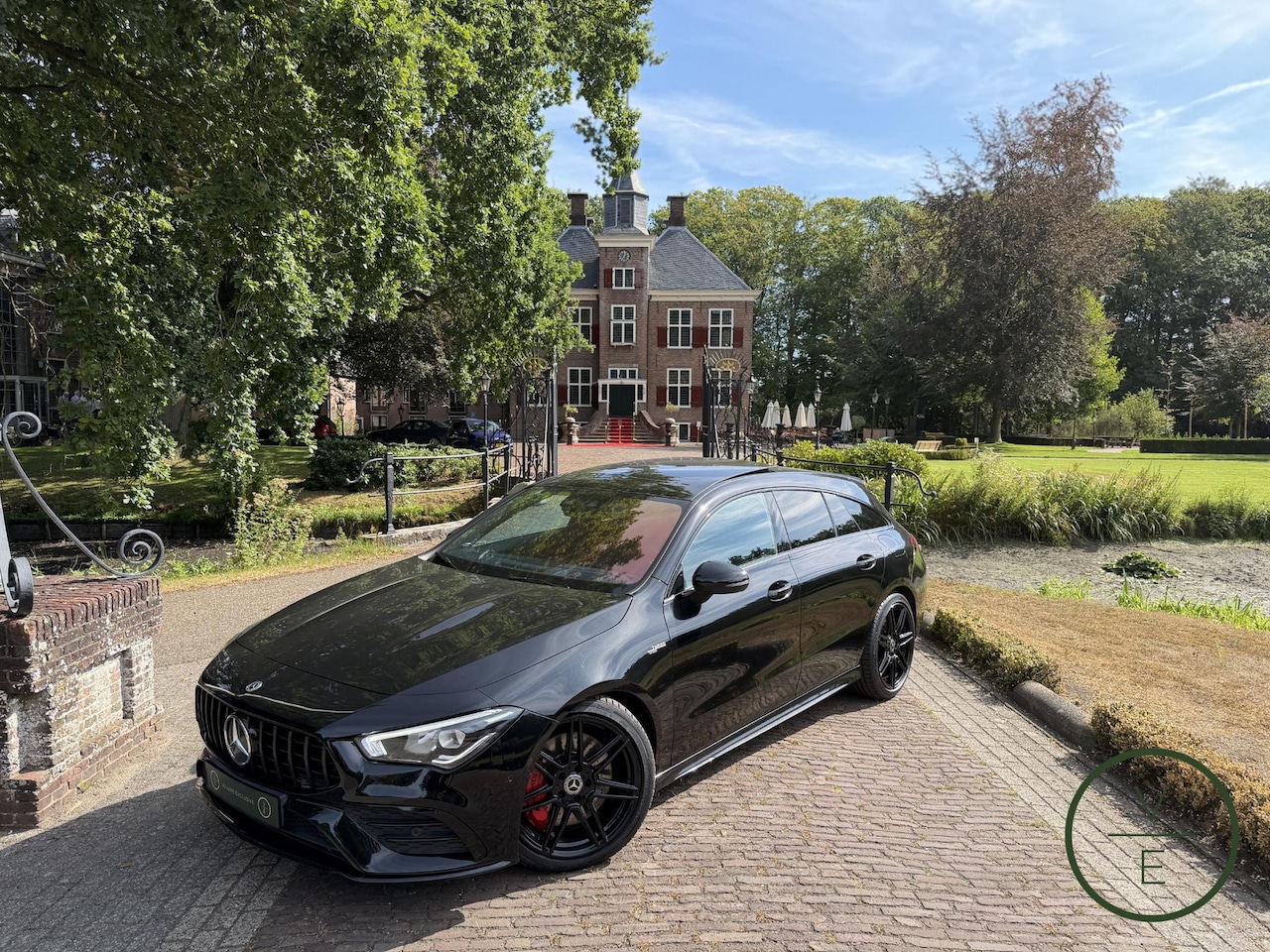 Mercedes-Benz CLA-klasse Shooting Brake - AMG 35 4MATIC Premium Plus | Pano | HUD | Burmester | - AutoWereld.nl