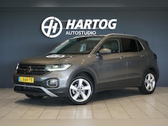 Volkswagen T-Cross - 1.0 TSI Style AUT. + TREKHAAK / DIGITALE COCKPIT / NAVIGATIE /