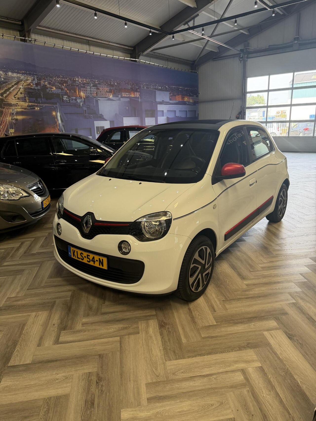 Renault Twingo - 0.9 TCe Dynamique Schuifdak - AutoWereld.nl