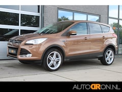 Ford Kuga - 1.6-16v Ecoboost 183 Pk 4 WD Automaat Titanium Trekhaak Dealer Onderhouden