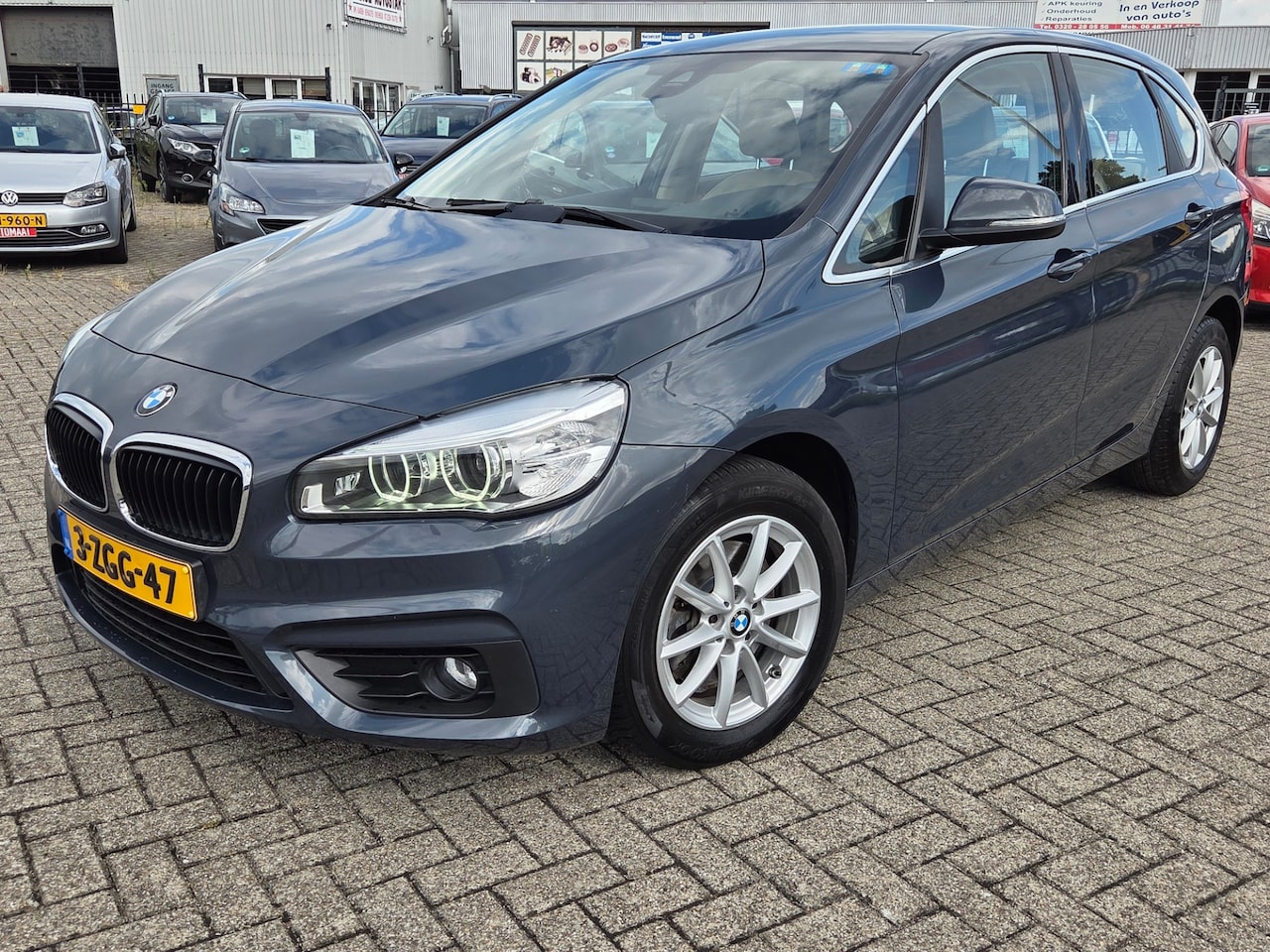 BMW 2-serie Active Tourer - 220i Executive/VOL OPTIES - AutoWereld.nl