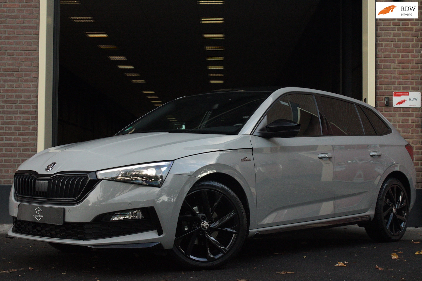 Skoda Scala - 1.5 TSI Monte Carlo |DSG|Pano|Vol!| - AutoWereld.nl