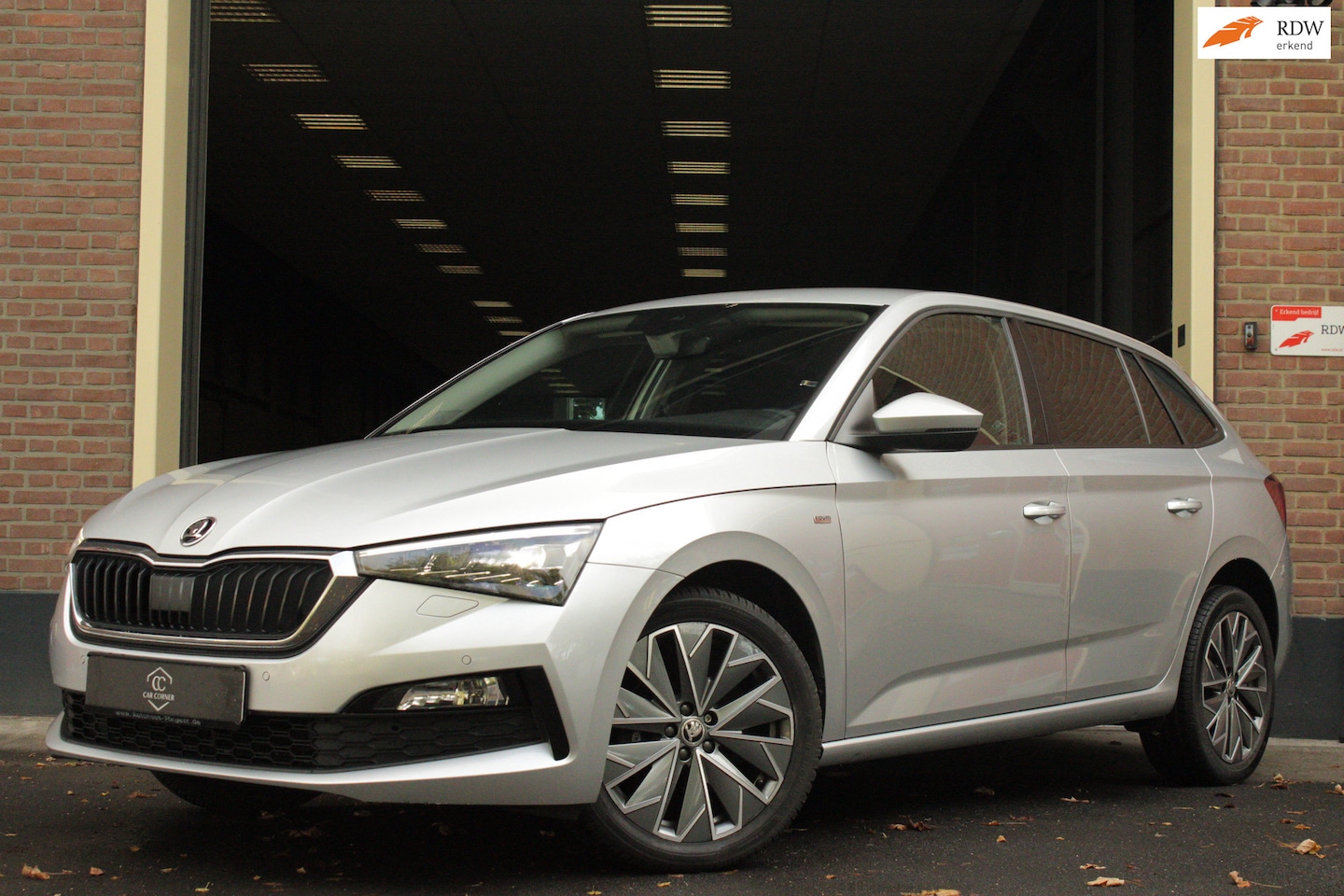Skoda Scala - 2022 1.0 TSI Tour |Virtual|KeyLess|Camera|Facelift| - AutoWereld.nl