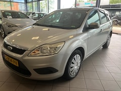 Ford Focus Wagon - 1.6 Titanium APK 4-27 BJ 2008