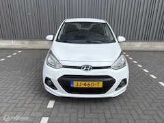 Hyundai i10 - 1.0i i-Motion Comfort Nieuwe apkkeuring+Grotebeurt