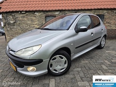Peugeot 206 - 1.6-16V Gentry nette auto