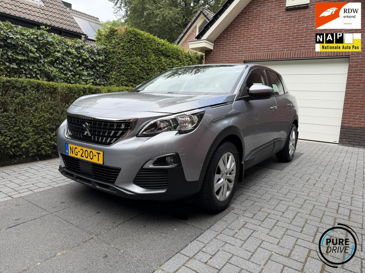 Peugeot 3008 - 1.2 PureTech Active|Navi| Carplay| Trekhaak|PDC - AutoWereld.nl